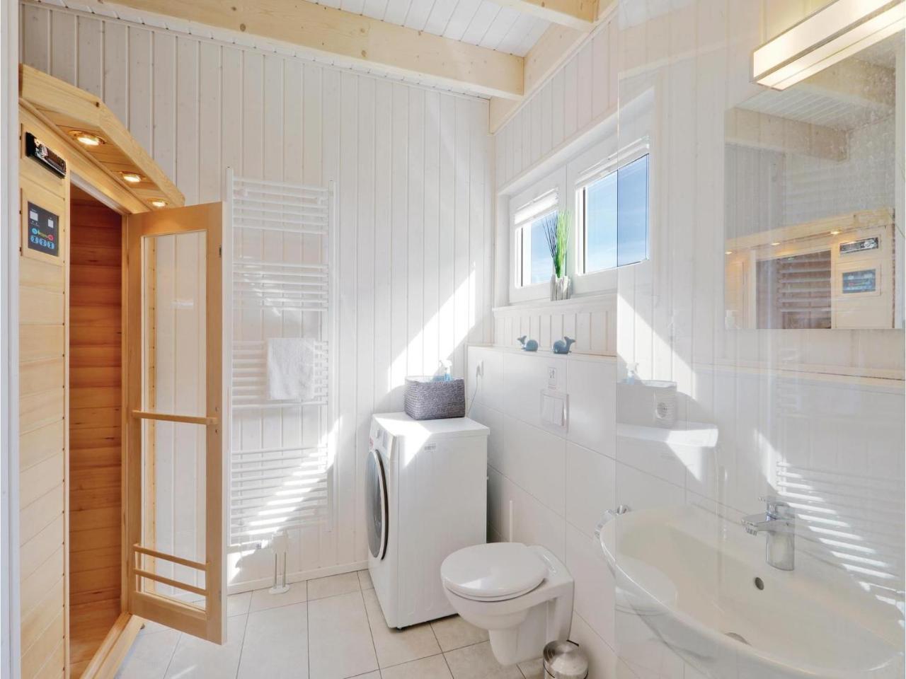 Stunning Home In Ostseeresort Olpenitz With Sauna מראה חיצוני תמונה